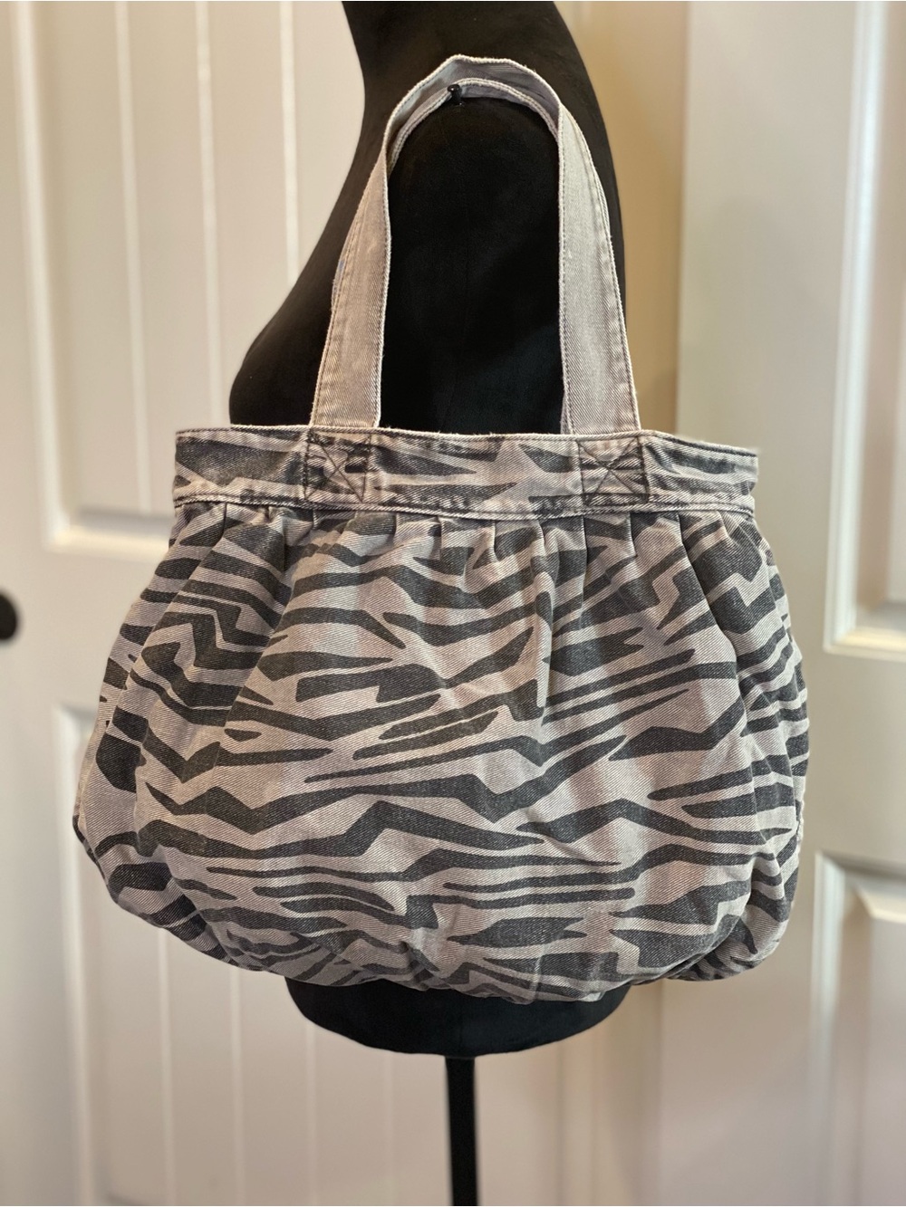 Gray Zebra-Print Tote Bag - Unbranded